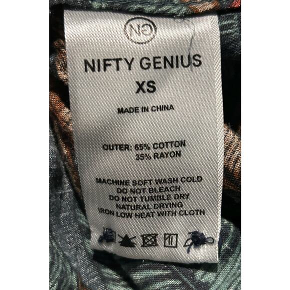 NWT Nifty Genius Short Sleeve Button Down Leaf Print Shirt XS - Picture 8 of 8